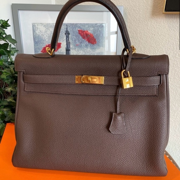 ❌SOLD❌Hermes Kelly 35 Chocolate brown With Gold Hardware- Full Set - Picture 3 of 13